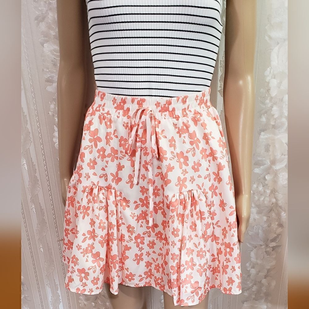 Kendall + Kylie Floral Skirt